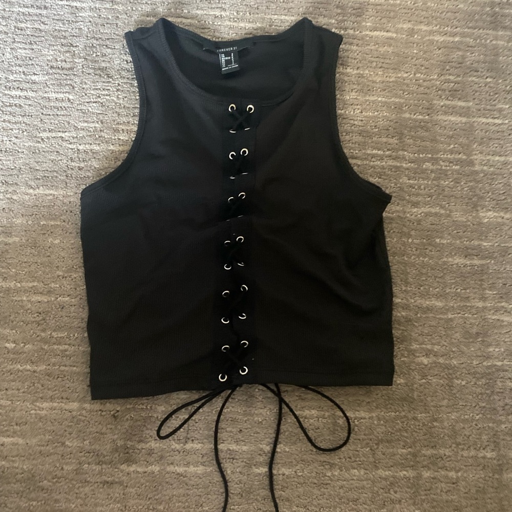 Crop top